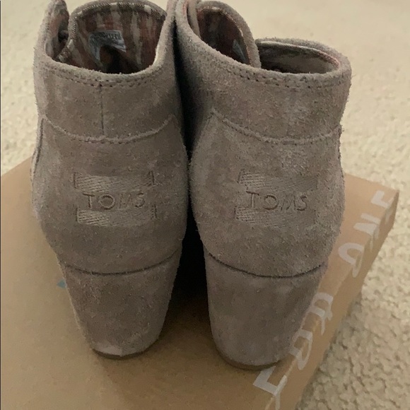 Booties - Picture 6 of 7